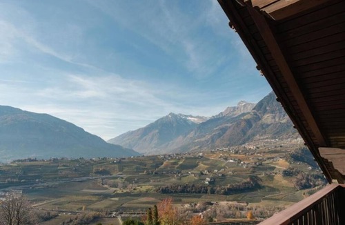 Schenna Apartment | Apartment Maria - Comfortable apartment on the 2nd floor in a quiet location in Schenna