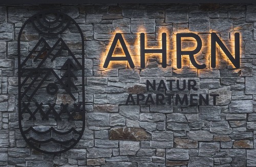 Lutago Apartment | Apartment 'Nature Sonne' with Mountain View, Terraces & Wi-Fi