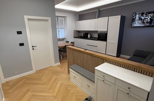 Settecamini Apartment | Apartment 'Relax House' with Private Garden, Wi-Fi and Air Conditioning