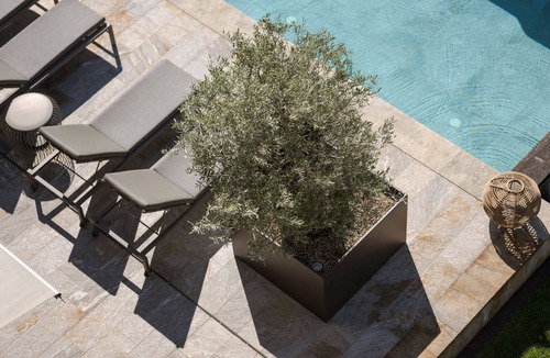 Rabla Apartment | Apartment 'Residence Sonja Suite Castanea' with Private Pool, Wi-Fi and Air Conditioning