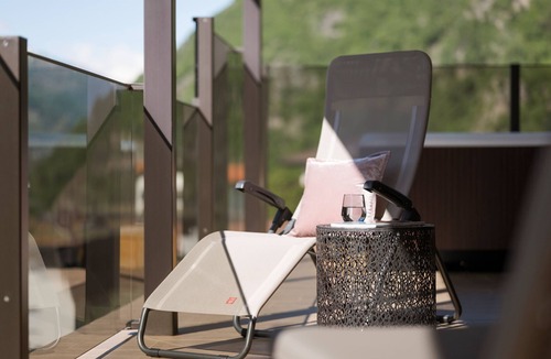 Rabla Apartment | Apartment 'Residence Sonja Suite Castanea' with Private Pool, Wi-Fi and Air Conditioning