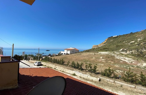 Realmonte Apartment | Apartment - Sleeps 5, Free Parking & Pet Friendl