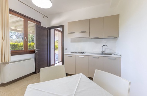Mazzarino Apartment | Apartment 'Spassu' with Pool, Garden, Wi-Fi and Air Conditioning
