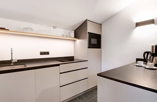 San Cipriano Apartment | Apartment 'Striona' with Mountain View, Shared Terrace and Wi-Fi