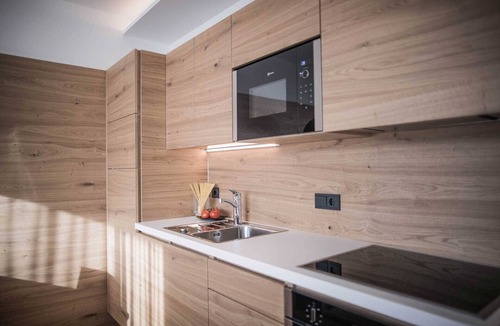 Sand in Taufers Apartment | Apartment 'Stube' with Mountain View, Balcony and Wi-Fi
