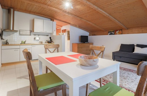 Bressanone Apartment | Apartment "Sweet Home Bressanone" with Mountain View, Wi-Fi & Balcony