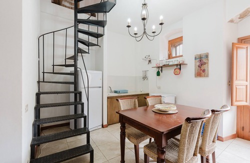Custonaci Apartment | Apartment 'Torchio' with Shared Garden, Wi-Fi and Air Conditioning