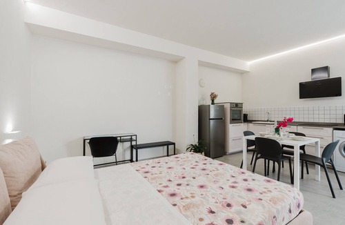Marsala Apartment | Apartment 'Vento E Salsedine Tramontana' with Private Garden, Wi-Fi and Air Conditioning