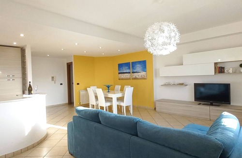 Torregrotta Apartment | Apartment with private pool Strategically located for Aeolian embarkations