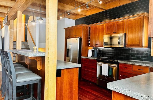 Okanagan-Similkameen Villa | Apex Mountain ~ Kaya`s Retreat