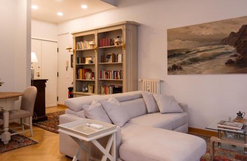 Quartiere Coppede Apartment | Appartamento Coppedè