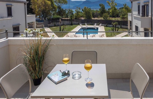 Carini Apartment | Appartamento "Isola di Alicudi 2"
