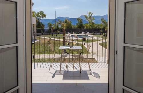 Carini Apartment | Appartamento "Isola di Alicudi 1"