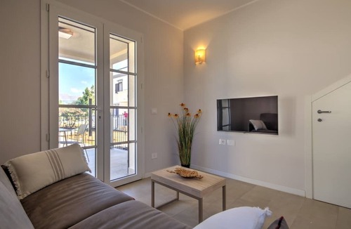 Carini Apartment | Appartamento "Isola di Ustica 1"