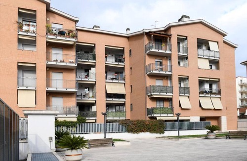 Zona XVI Torrenova Apartment | Appartamento spazioso+parcheggio a Romanina - Roma