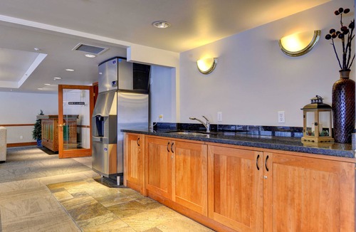 Whistler Condo | Aspens #443 Prime Ski-in Ski-out Location! Pool, Hot tubs, BBQ, sleeps 4