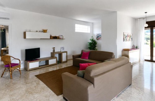 Custonaci Apartment | Assieni 50 Holiday Home