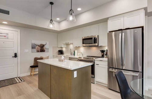 Dead Man's Flats Apartment | "Athabascae" Brand New 1 bdrm!