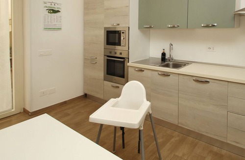 Marina di Caronia Apartment | Aunt's house-just a stone's throw from the sea