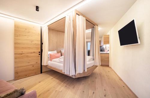 Old Town Apartment | Avia Living Anna