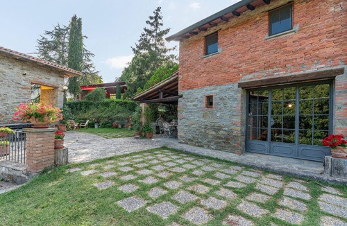 Molin Bianco-pian D'uscianom House | Awesome home in Arezzo -AR- with WiFi