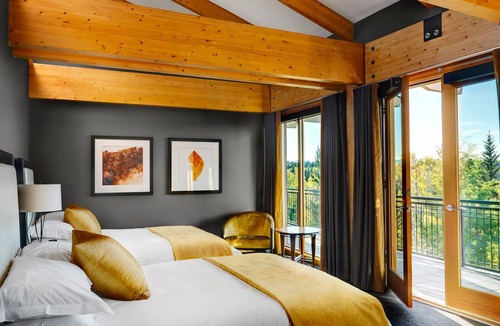 Priddis Hotel | Azuridge Estate Hotel