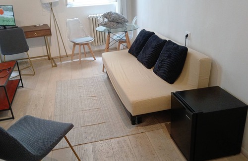 Parma City Centre Bed & Breakfast | B&B Casa Merulo - Suite Room in the Heart of Parma