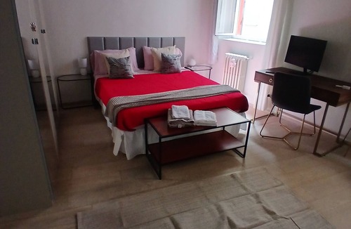 Parma City Centre Bed & Breakfast | B&B Casa Merulo - Suite Room in the Heart of Parma