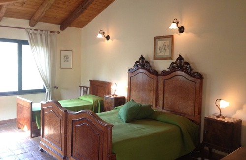 Piedimonte Etneo Bed & Breakfast | B&B Il Glicine