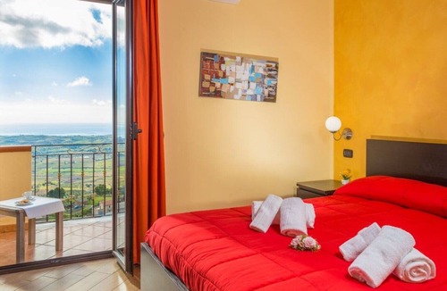 Agrigento House | B&B MonteMare-Apartment on the 3rd floor for 12 people