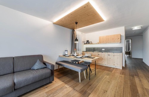 Riscone Hotel | B&B - Rooms&Apartments Oberwiesen