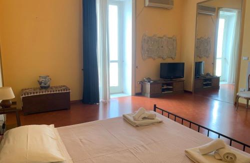Marina di Patti House | B&B Rosita