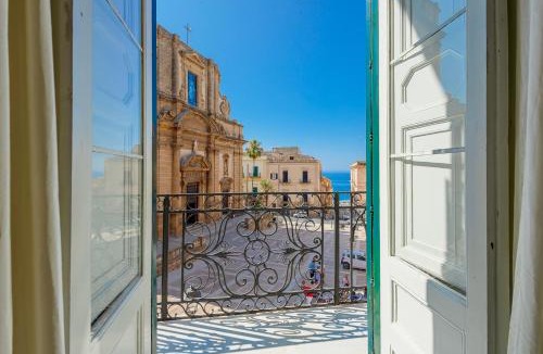 Sciacca Historic Centre Apartment | Bacío del Sole by Biddizzi Rari - Prestigiosa Dimora Storica con Affacci sul Duomo