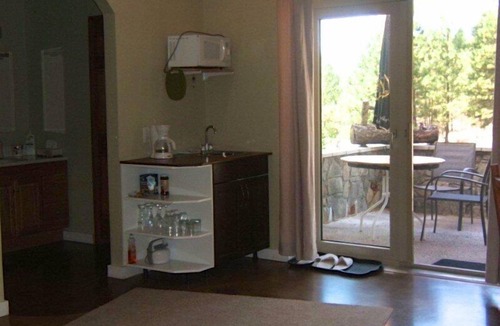 Osoyoos Bed & Breakfast | Baergnaescht Bed & Breakfast