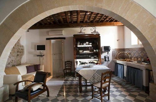 Buseto Palizzolo Apartment | Baglio Maranzano - Titi - Titi