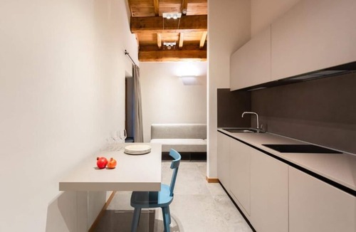Cori Hostel | Balthazar Double Room with Spa Bath