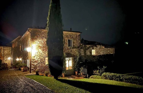 Ponte Buriano Villa | Barbazzano: a superb Tuscan villa perfect for group getaways