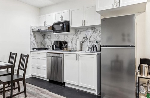Cranston House | Basement Suite in Calgary - Short Drive to Banff