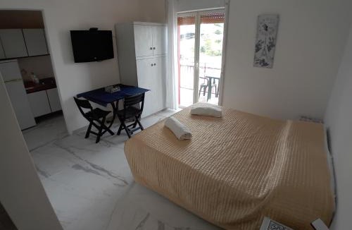 Porto Empedocle Apartment | bbsulmare-com Viola Apartment