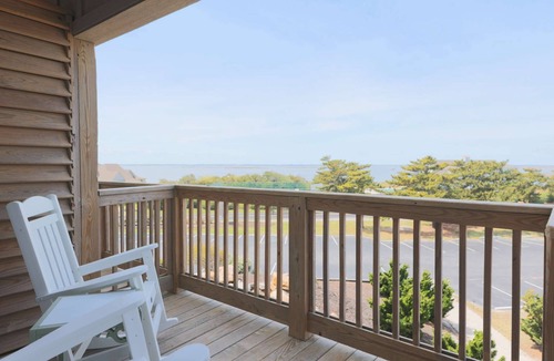 Duck Hotel | Beach Access + Restaurants & Pool + Spa