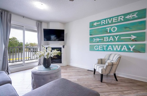 Wasaga Beach House | Beach1 Waterfront Stunning Views