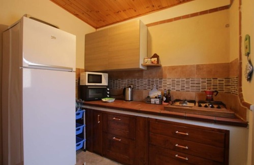 Solfarelli Villa | BEACHSIDE & SEAFRONT villa at ONLY 20 meters FROM the BEACH - 2 bathrooms - 7 persons + airconditioning