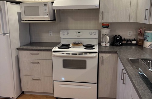 Winnipeg Beach Resort | Beachside cozy one bedroom