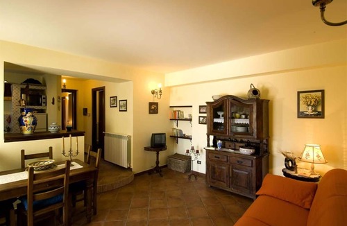 Collesano Villa | Beautiful apartment in villa with WIFI, A/C, pool, TV, patio and panoramic view, close to Cefalù