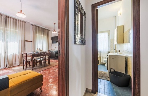 Capanne-Prato-Cinquale Apartment | Beautiful apartment for 6 guests with WIFI, A/C, TV and balcony