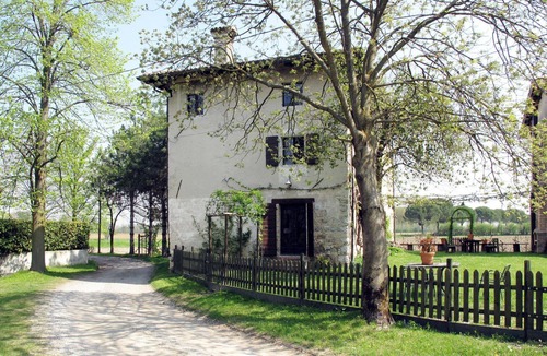 Strassoldo Apartment | Beautiful apartment for 2 people with patio and pets allowed
