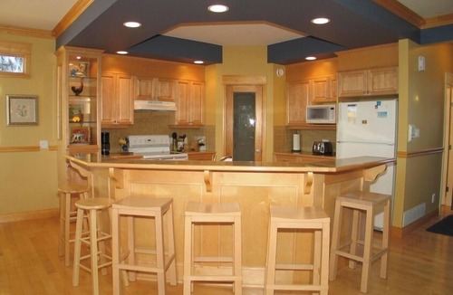 Silver Star Mountain House | Beautiful 3 br home on the Knoll. Hot tub, garage, BBQ, laundry, bbq.Exceptional