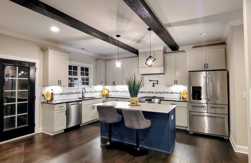 Lexington House | Beautiful 3 Level Executive home w/HOT TUB!