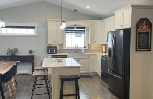 Cornwall House | Beautiful centrally located home w/hot tub. Pet friendly!
