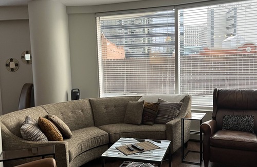 Downtown Edmonton Condo | Beautiful Downtown Executive Suite